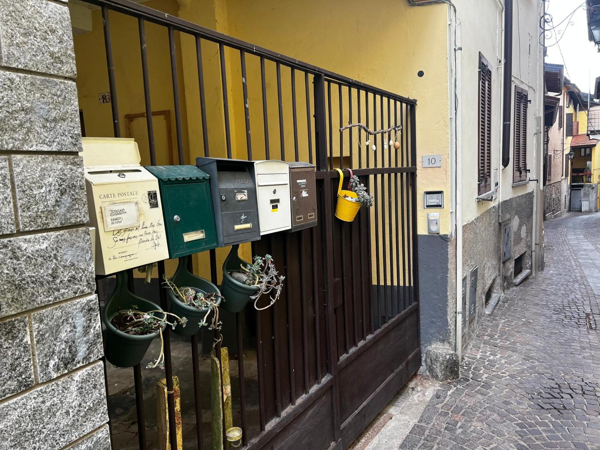 Casa Emma Villa Porto Ceresio Kültér fotó